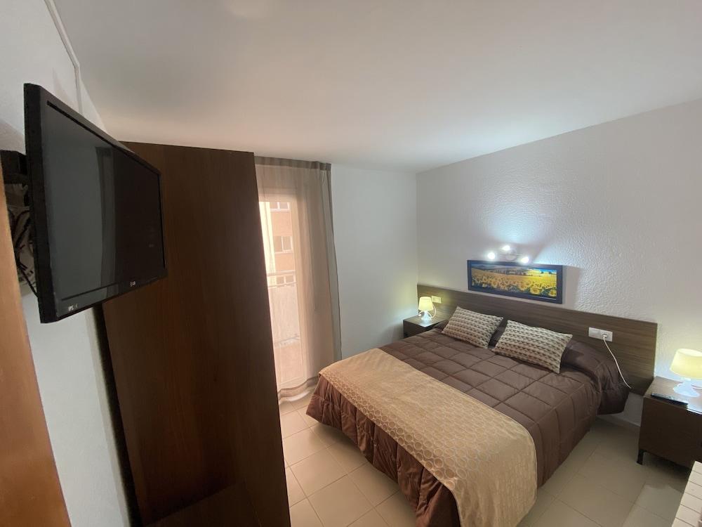 Apartamentos Ar Isern Blanes Exterior photo